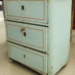 801 2224 CHEST OF DRAWERS